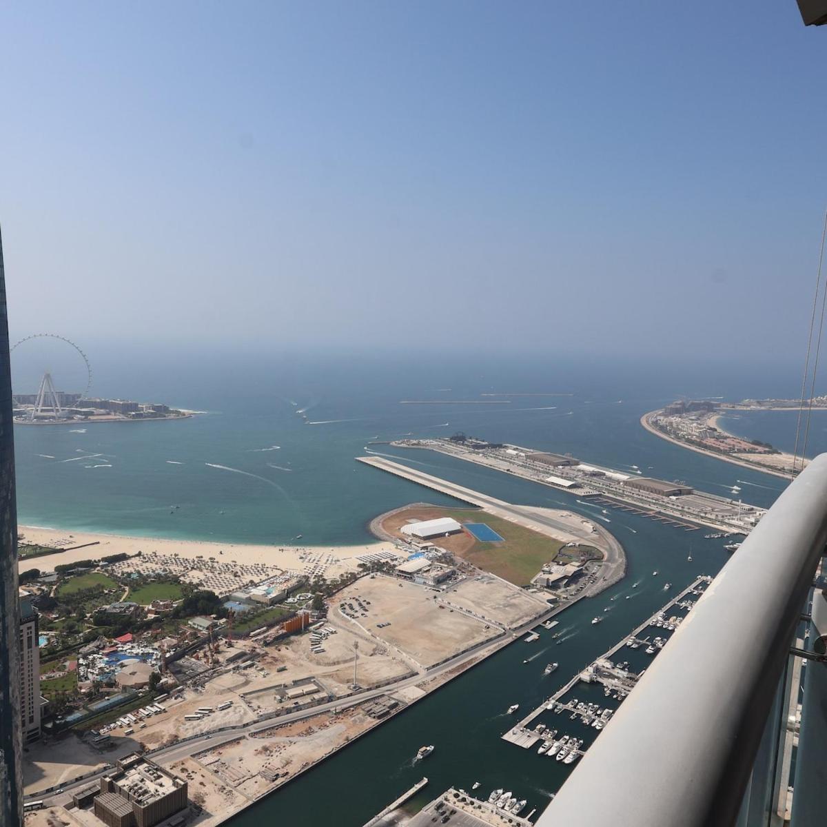 Apartment Skyline Sanctuary On The 82Nd Dubai