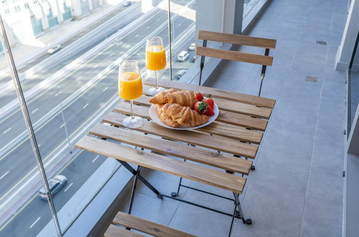 Stunning Apartment In Downtown Dubai - Burj Khalifa Views From All Rooms Apartment *