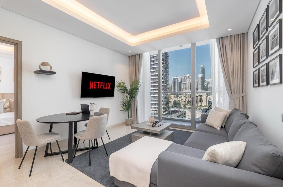 Stunning Apartment In Downtown Dubai - Burj Khalifa Views From All Rooms Apartment *