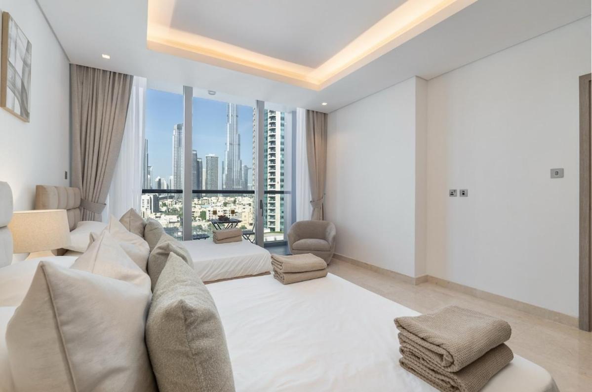 Stunning Apartment In Downtown Dubai - Burj Khalifa Views From All Rooms