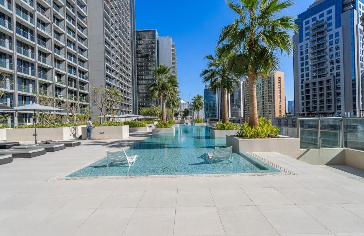 Stunning Apartment In Downtown Dubai - Burj Khalifa Views From All Rooms Apartment *