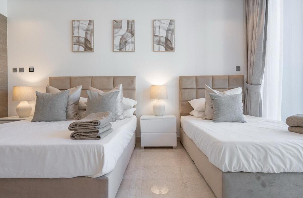 Apartment Stunning Apartment In Downtown Dubai - Burj Khalifa Views From All Rooms *