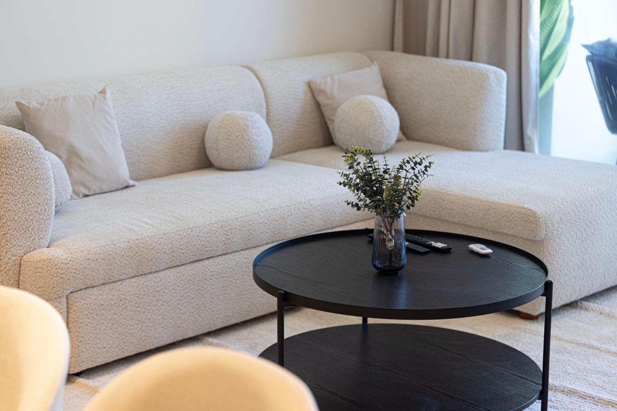 Apartment Luxe - 2br - Sea & View - 5 Min To Mall *