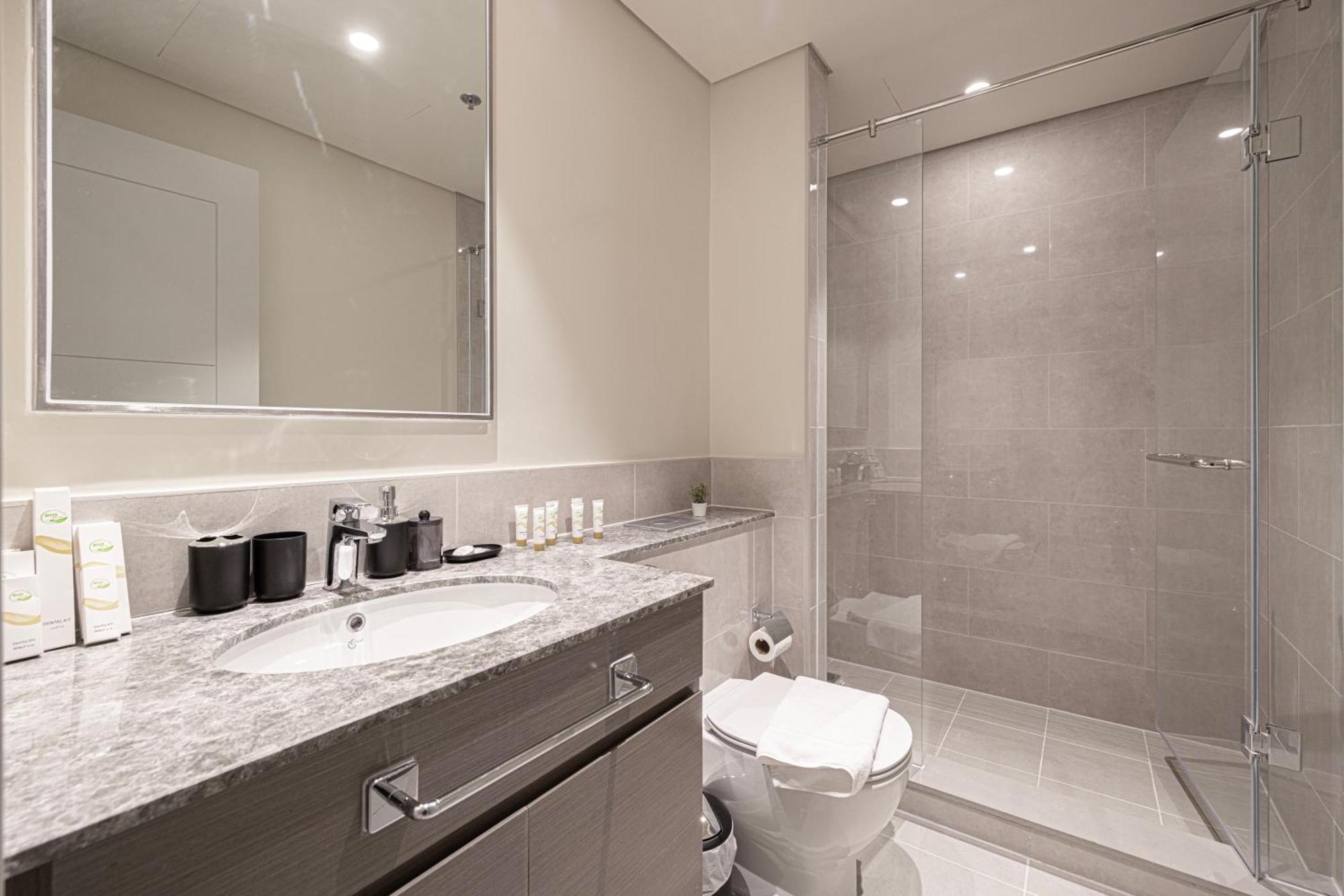 Luxe - 2br - Sea & View - 5 Min To Mall Dubai