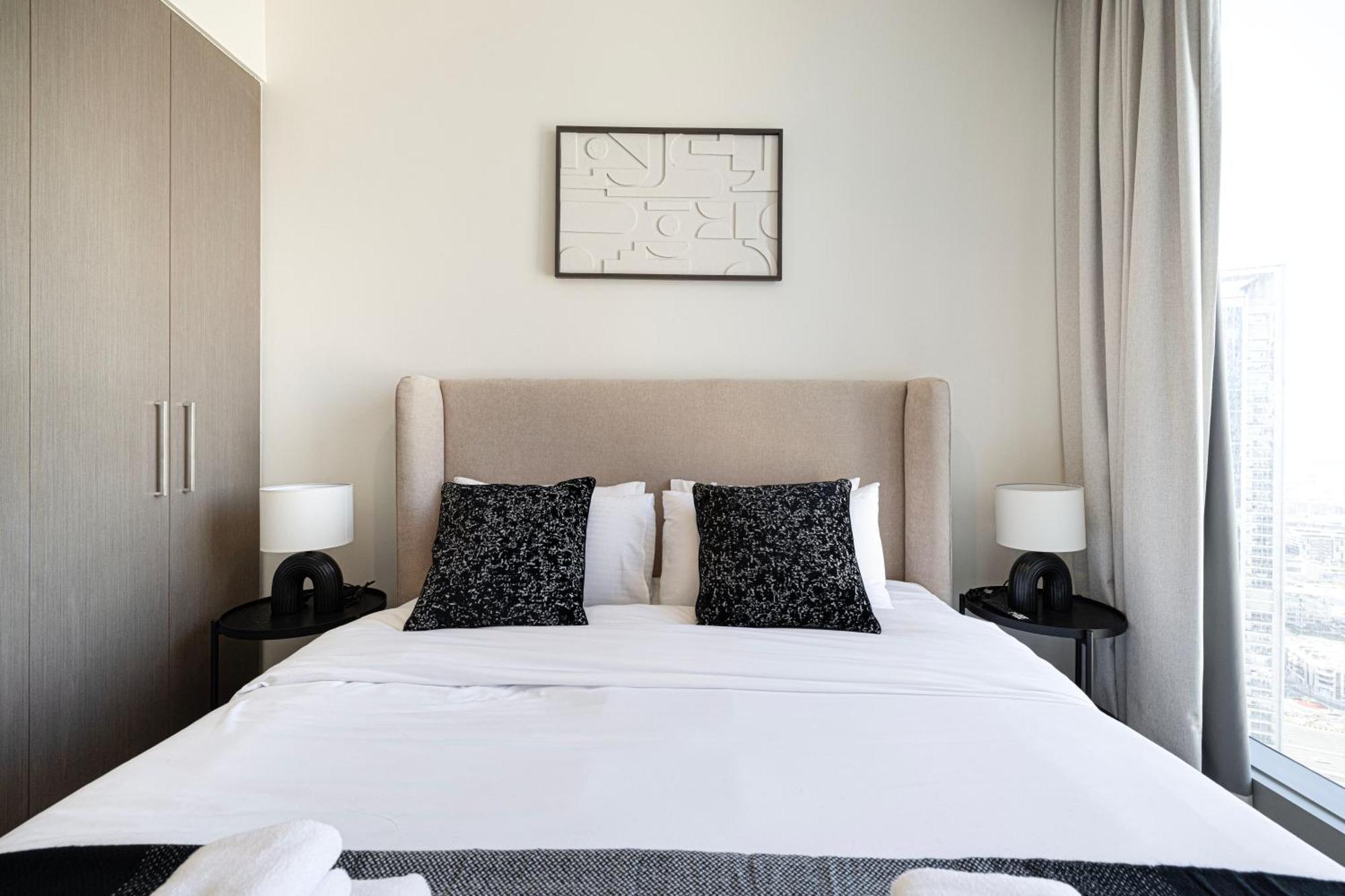 Luxe - 2br - Sea & View - 5 Min To Mall Apartment Dubai