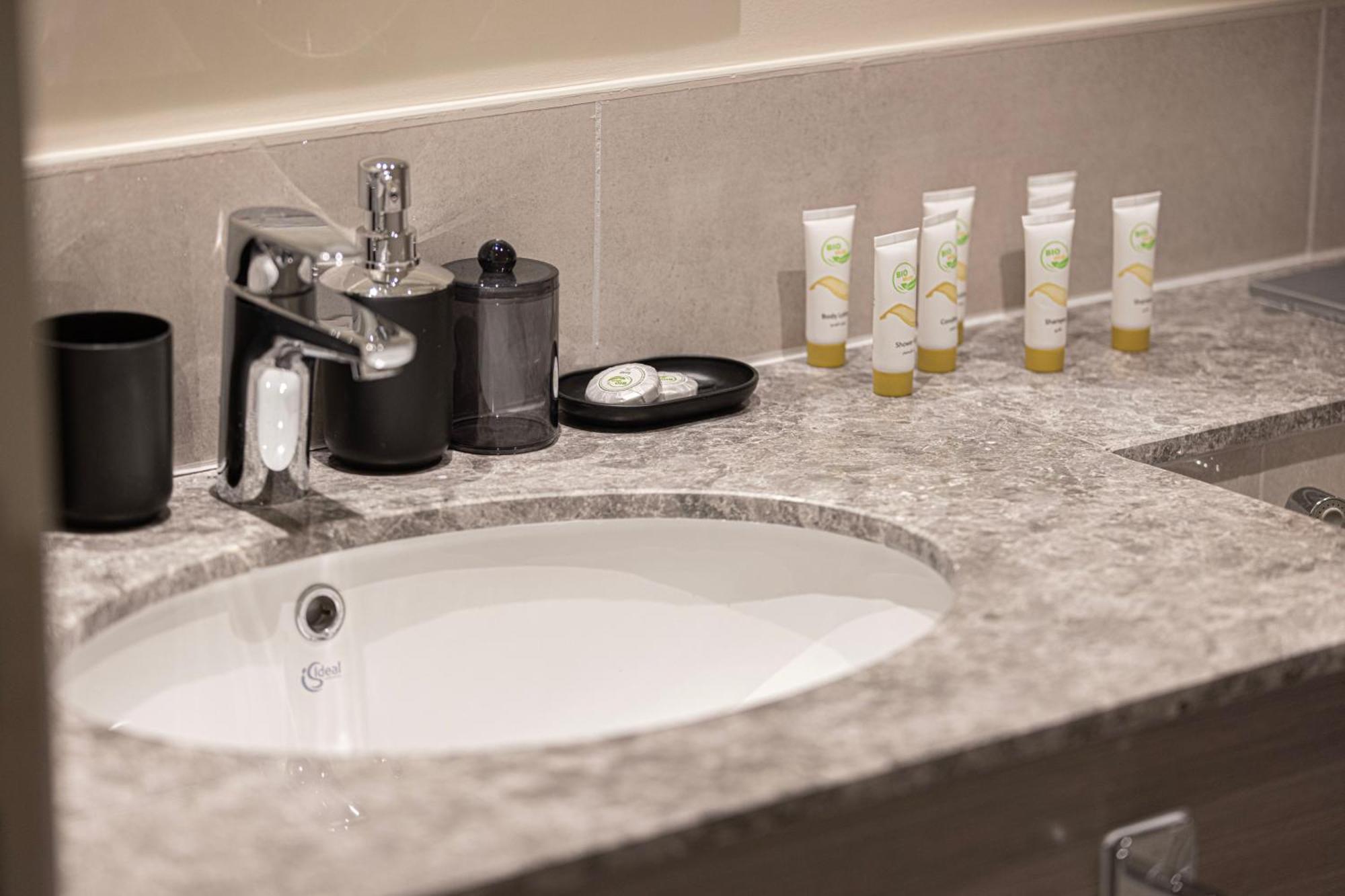 Apartment Luxe - 2br - Sea & View - 5 Min To Mall