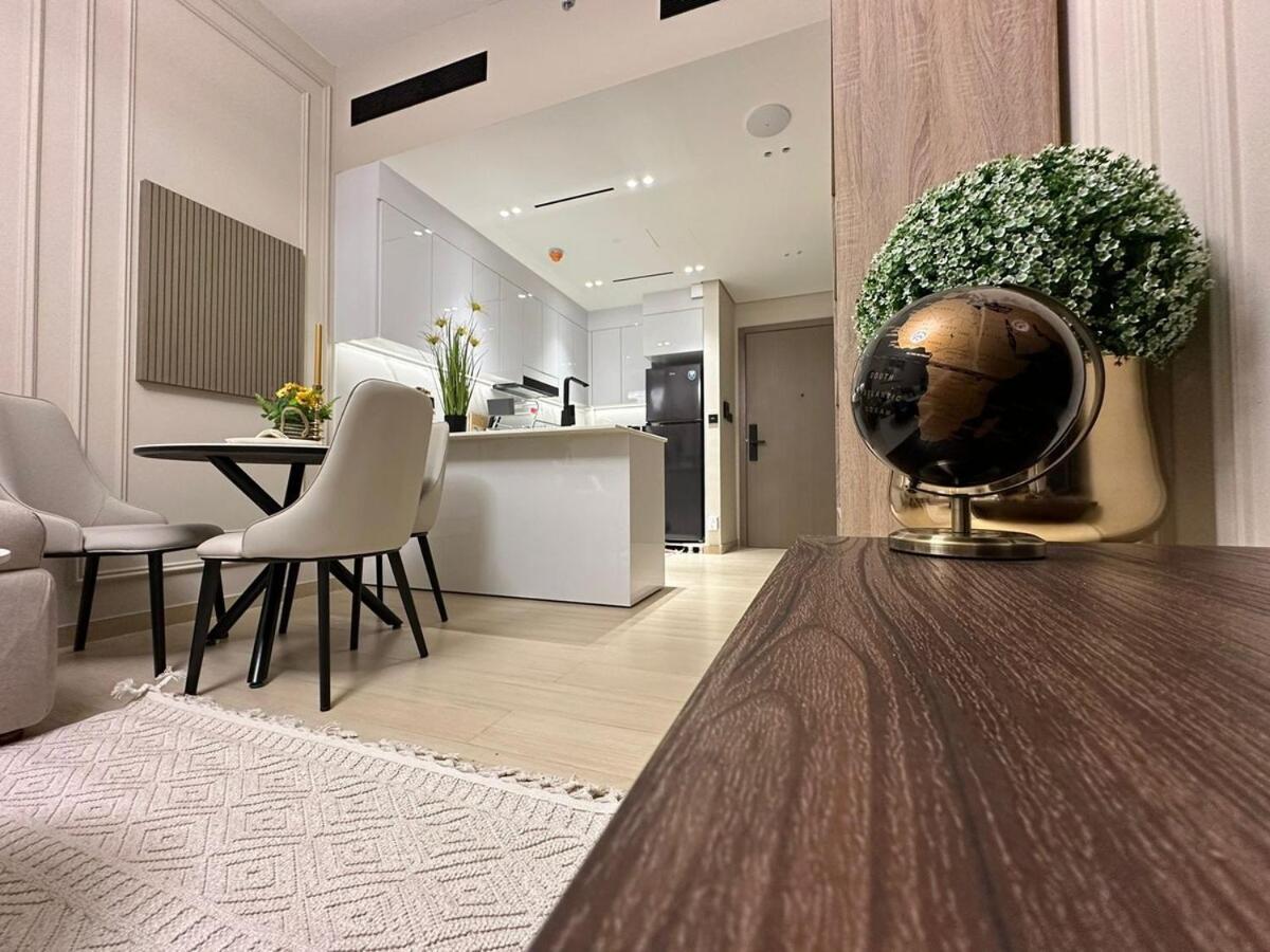Modern And Cozy Be Dubai