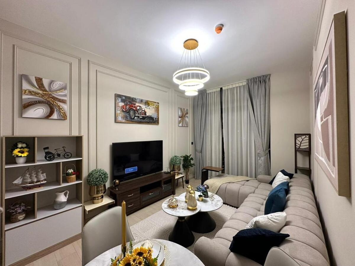 Apartment Modern And Cozy Be
