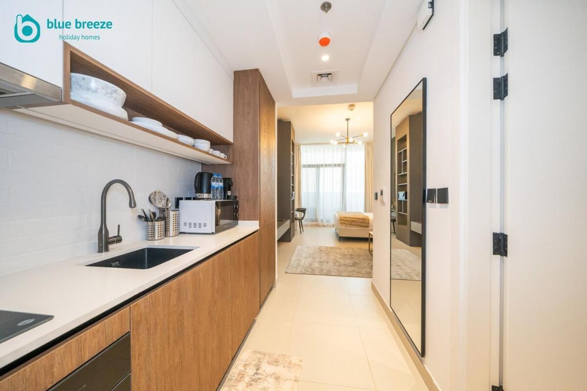 Apartment Blue Breeze - Trendy With Balcony & Stylish Interiors Dubai