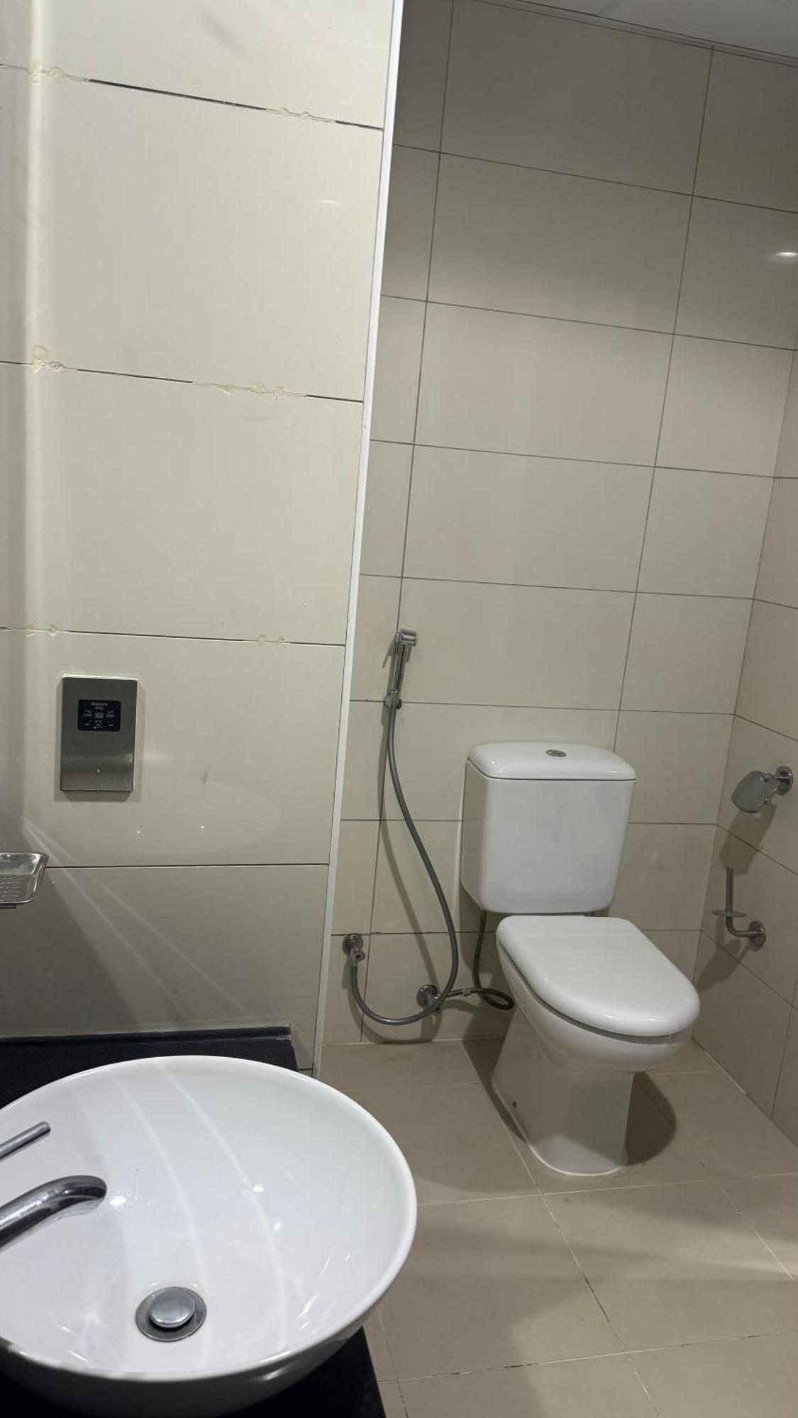 Homestay Private With Attached Washroom Dubai