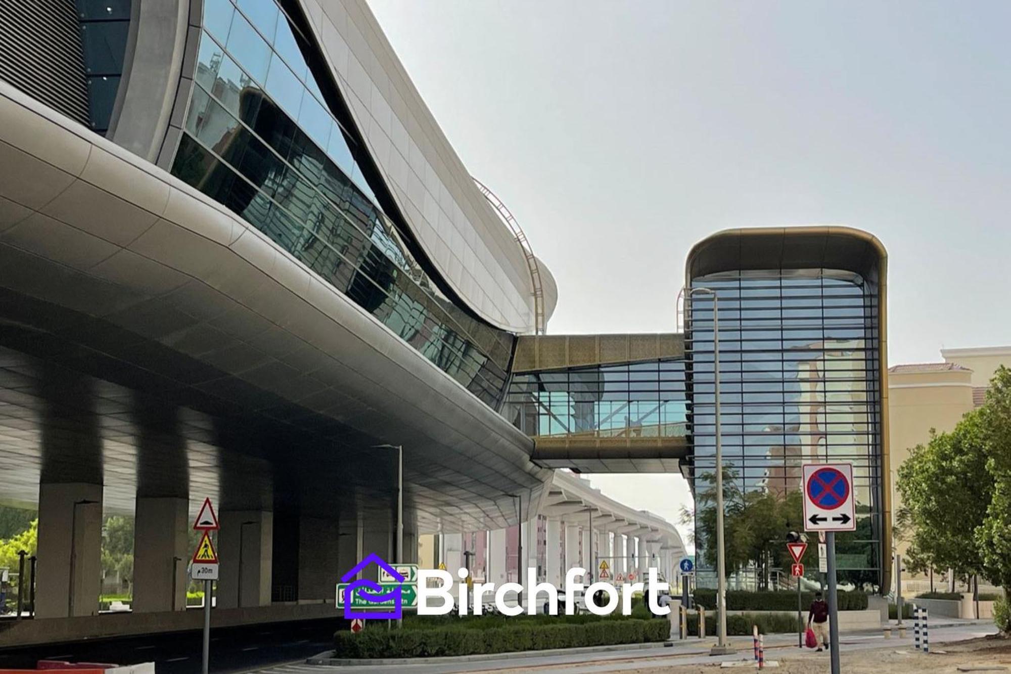 Birchfort - Newly Renovated Unique 1 Bedroom Apartment Dubai