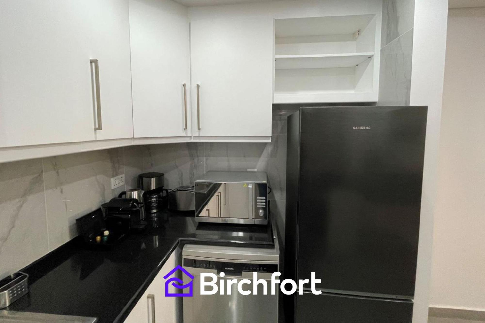 Birchfort - Newly Renovated Unique 1 Bedroom Apartment *
