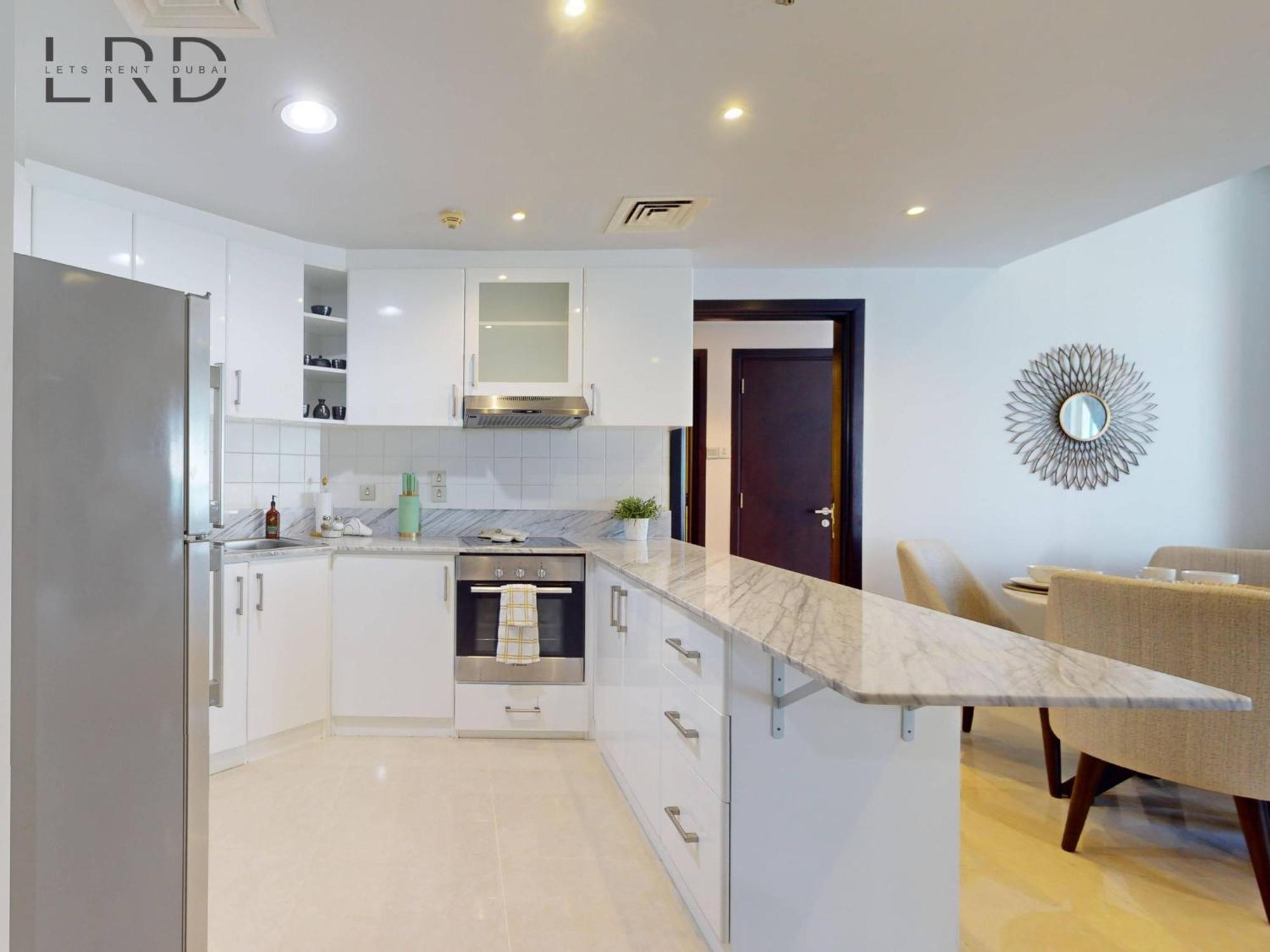 Stylish 2br Steps From Metro And Marina Mall