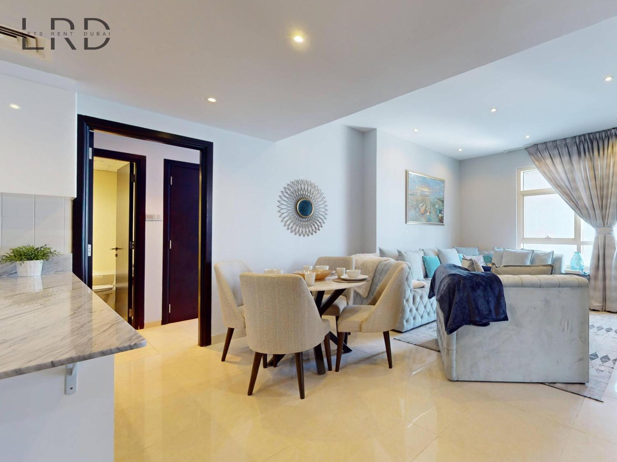 Apartment Stylish 2br Steps From Metro And Marina Mall *