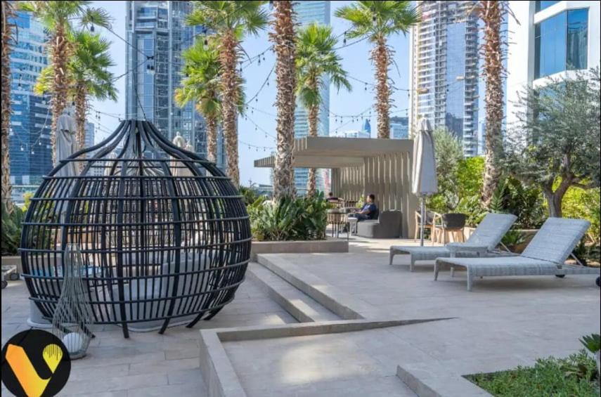 Apartment Vogue Damac Maison Prive Balcony & Pool With Canal View Prime Business Bay Location, Steps From Downtown & Burj Khalifa
