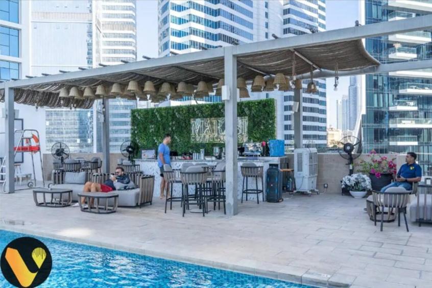 Vogue Damac Maison Prive Balcony & Pool With Canal View Prime Business Bay Location, Steps From Downtown & Burj Khalifa Apartment *
