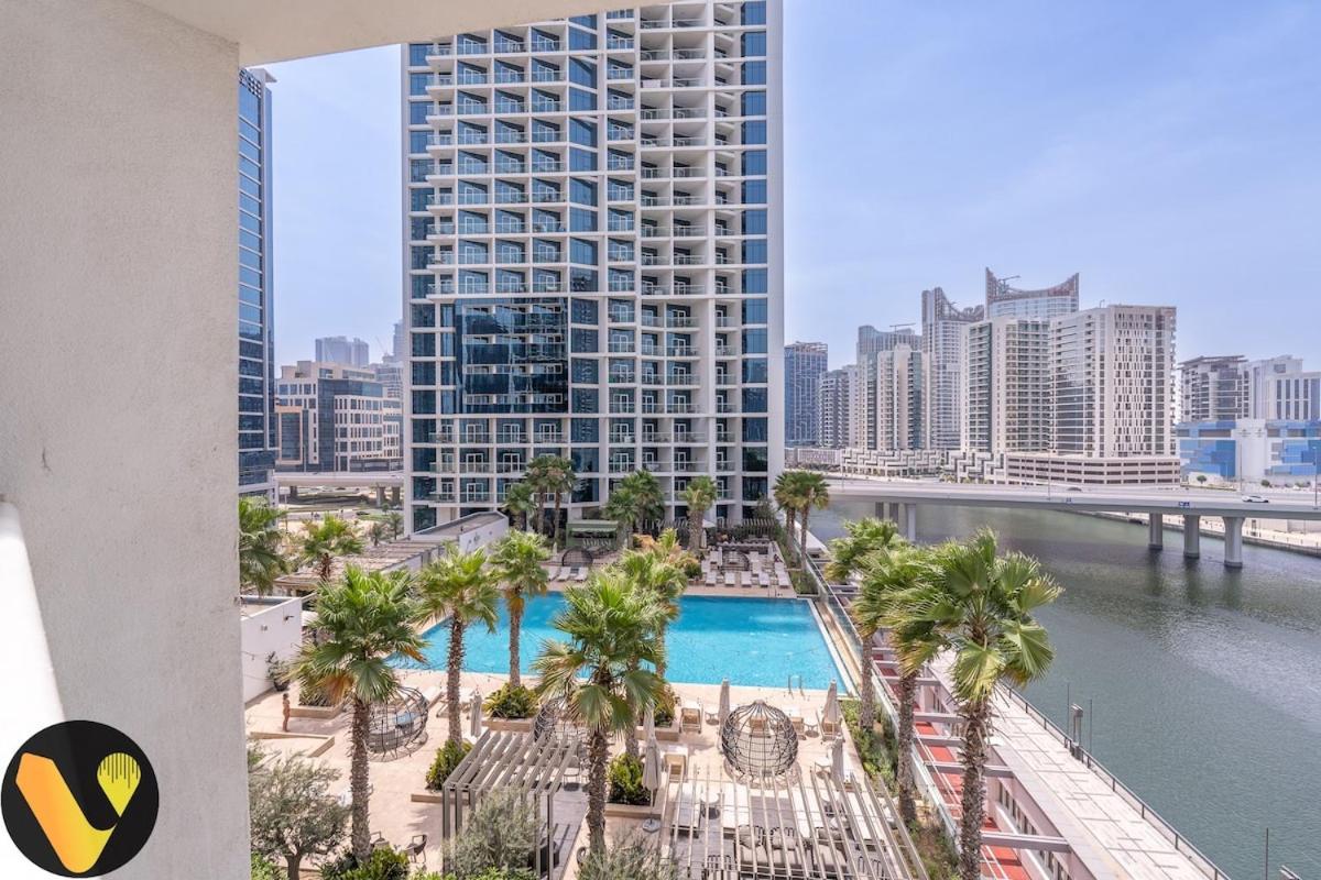 Vogue Damac Maison Prive Balcony & Pool With Canal View Prime Business Bay Location, Steps From Downtown & Burj Khalifa Dubai