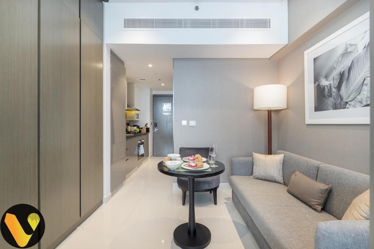 Apartment Vogue Damac Maison Prive Balcony & Pool With Canal View Prime Business Bay Location, Steps From Downtown & Burj Khalifa *