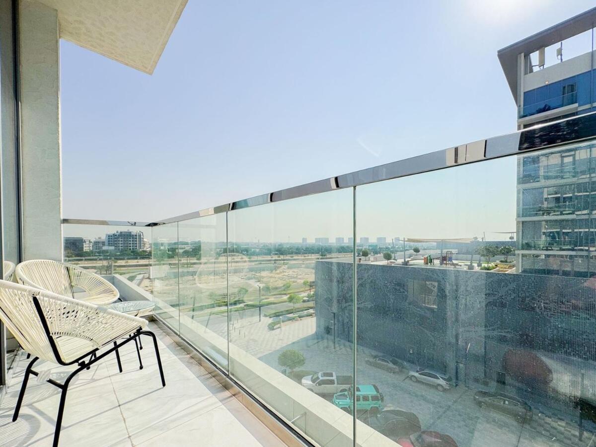 Azure - 1-bed Luxury By Crystal Lagoon, Downtown Apartment Dubai