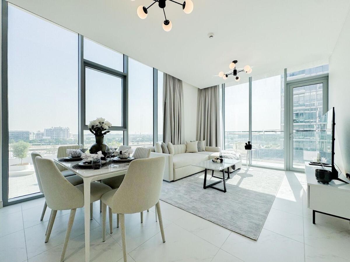 Azure - 1-bed Luxury By Crystal Lagoon, Downtown Apartment Dubai