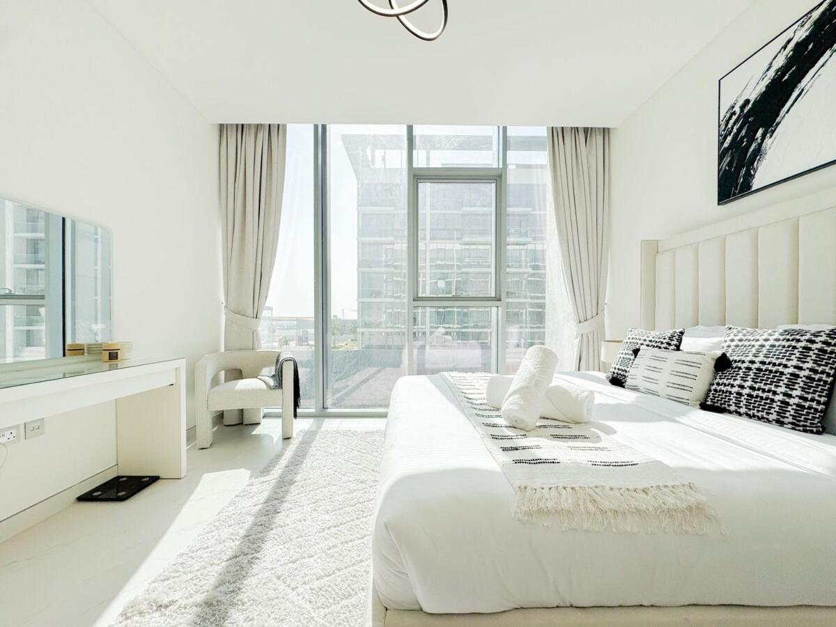 Azure - 1-bed Luxury By Crystal Lagoon, Downtown *