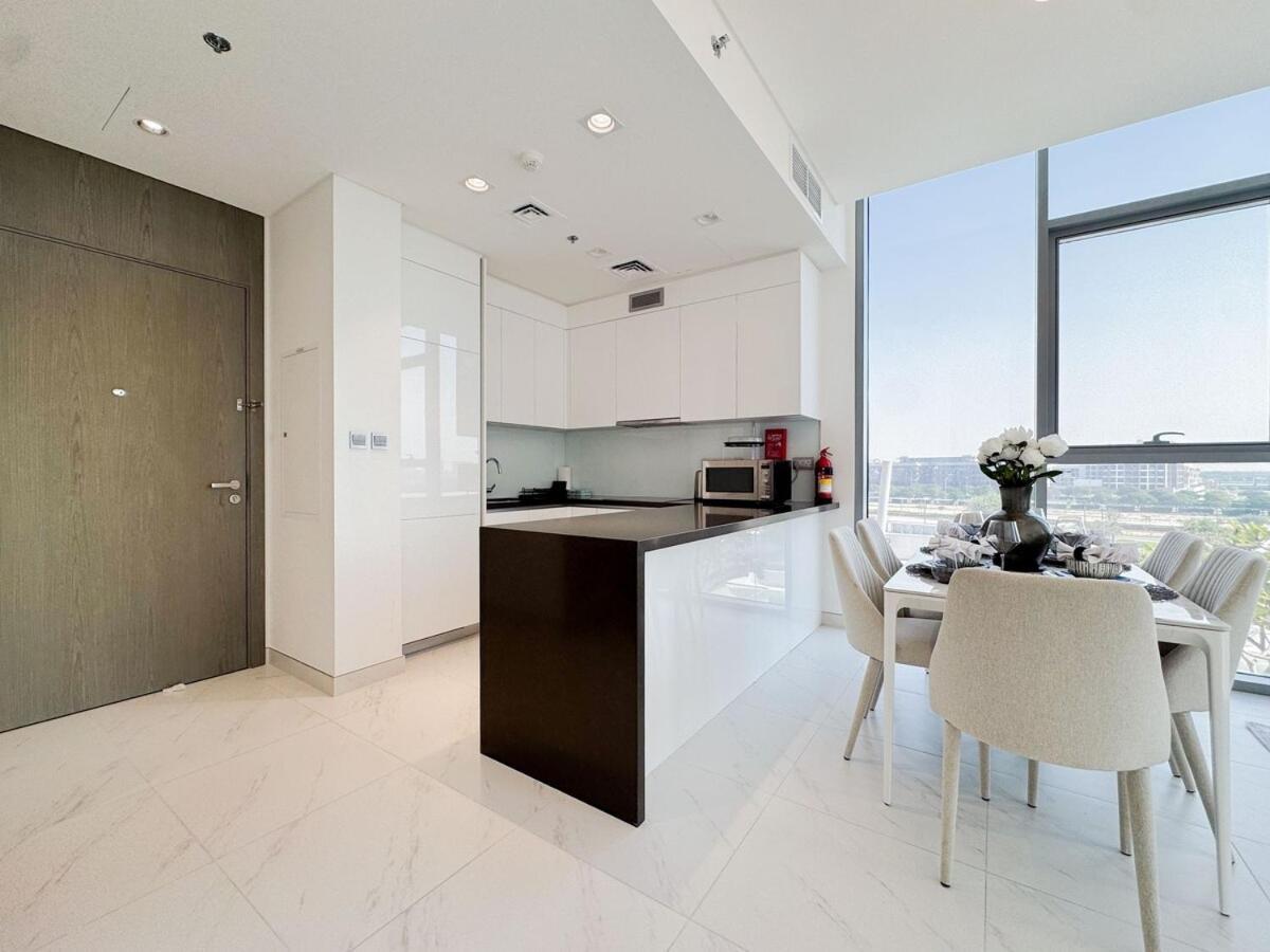 Apartment Azure - 1-bed Luxury By Crystal Lagoon, Downtown *