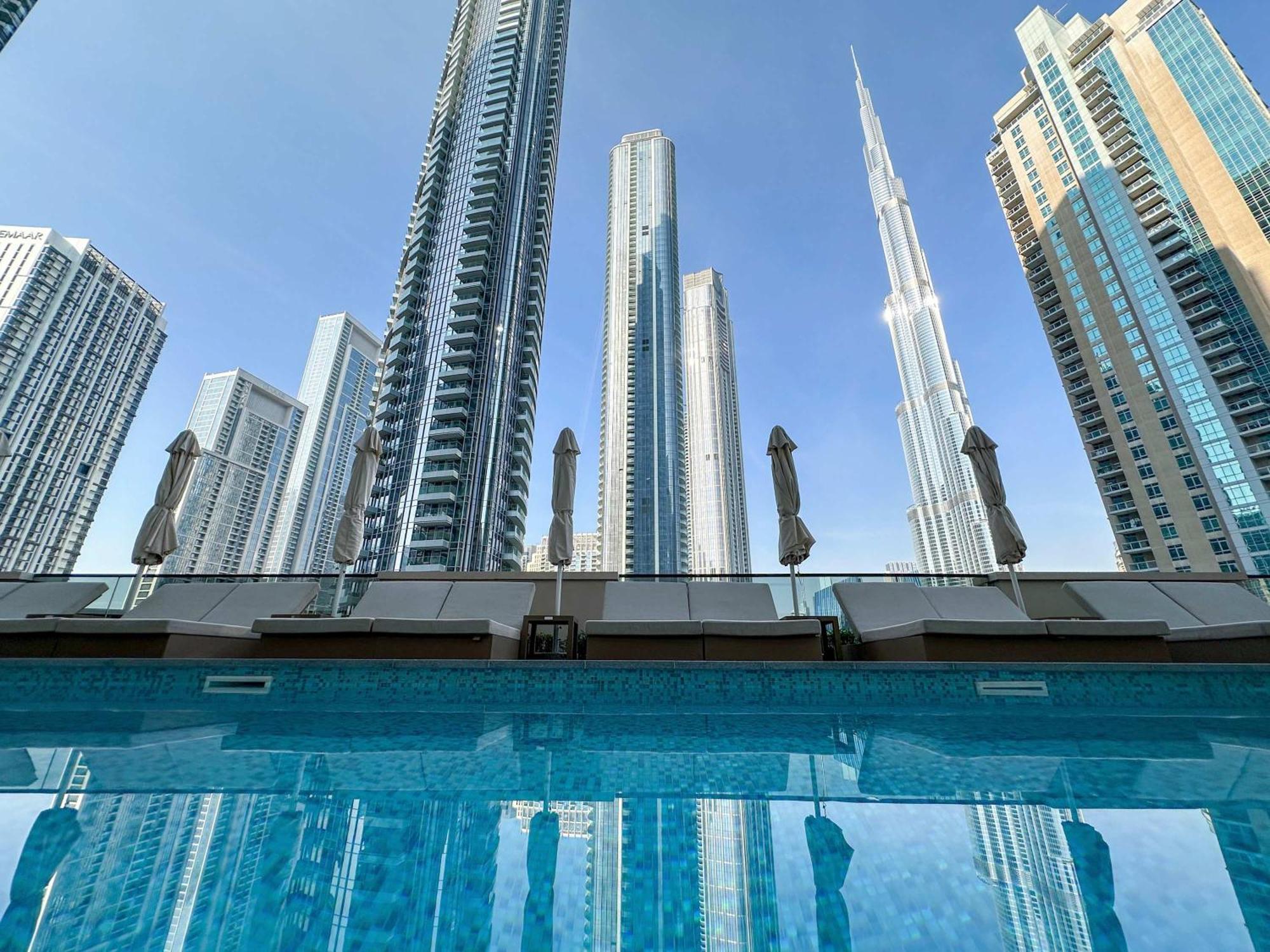 Unique Burj Khalifa View 3br On Floor Apartment *