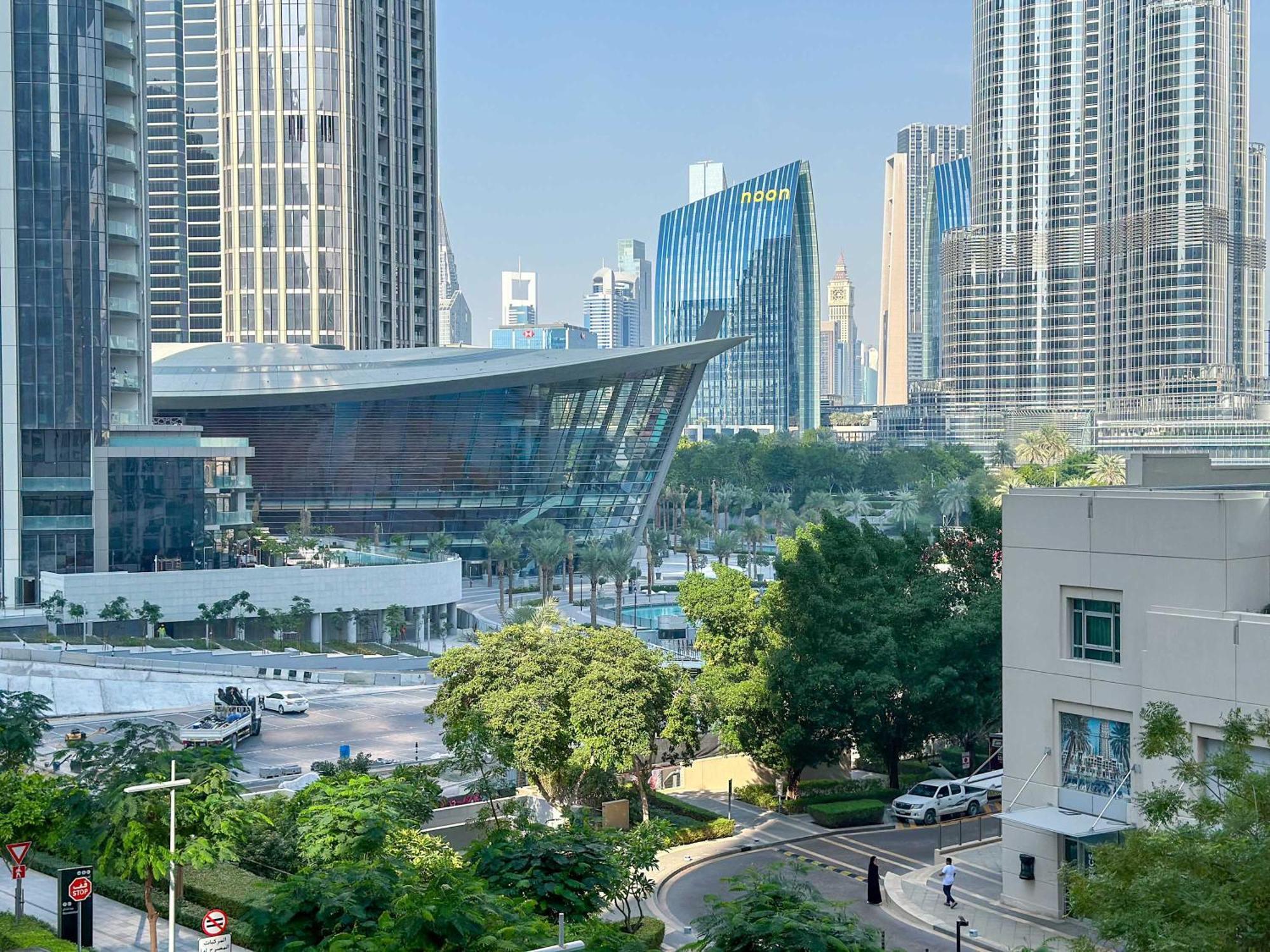 Unique Burj Khalifa View 3br On Floor Dubai
