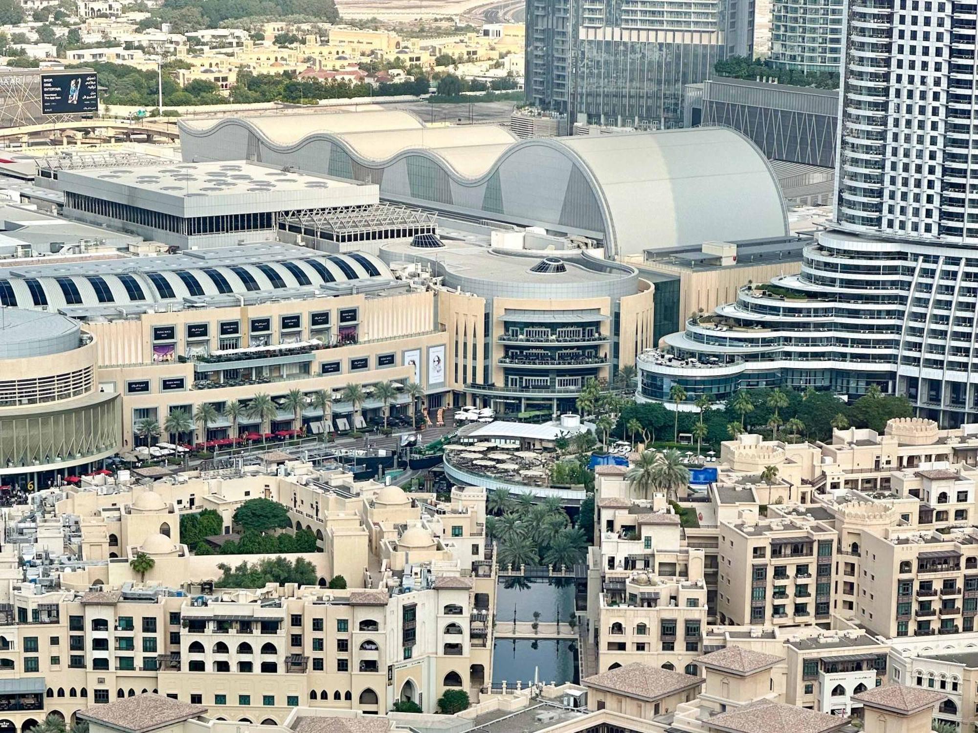 Unique Burj Khalifa View 3br On Floor Apartment Dubai