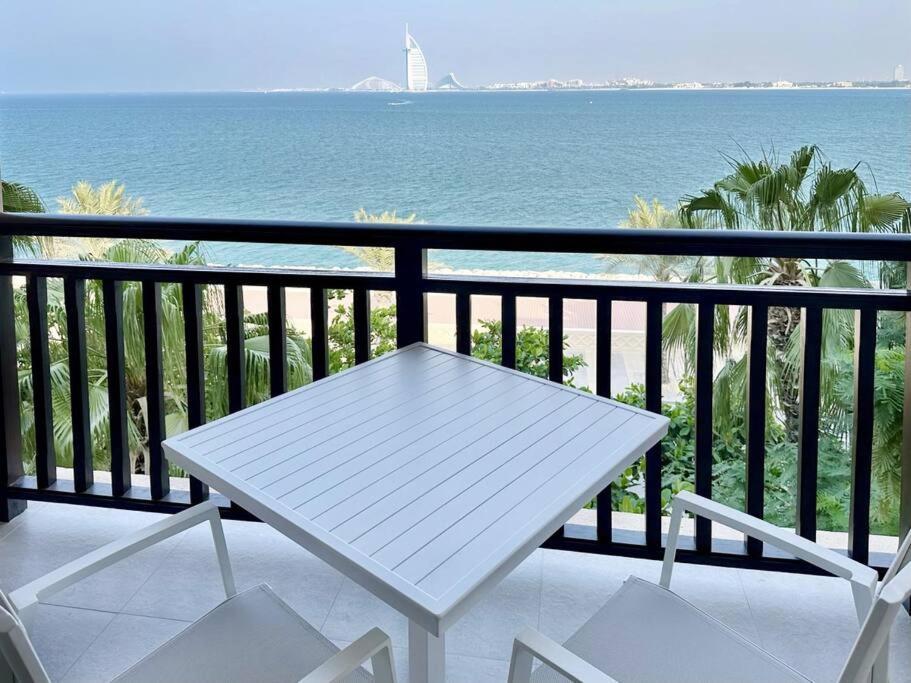 Upgraded Gorgeous 1br At 5 Star * Dubai