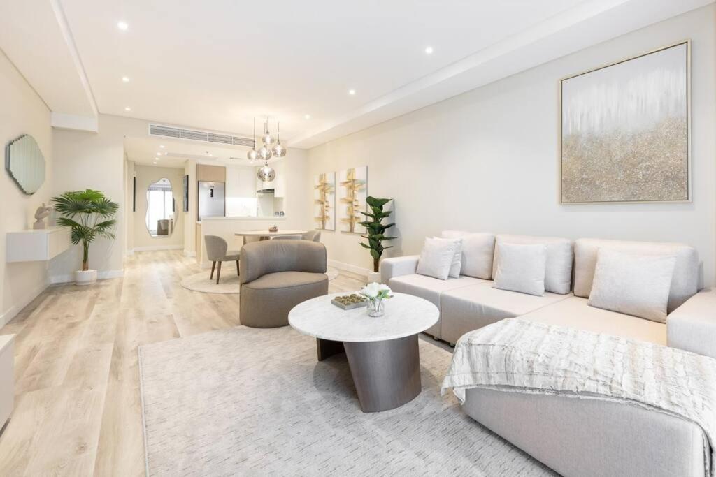 Upgraded Gorgeous 1br At 5 Star * Dubai