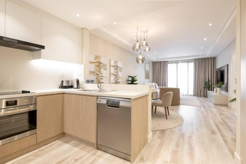 Upgraded Gorgeous 1br At 5 Star * Dubai