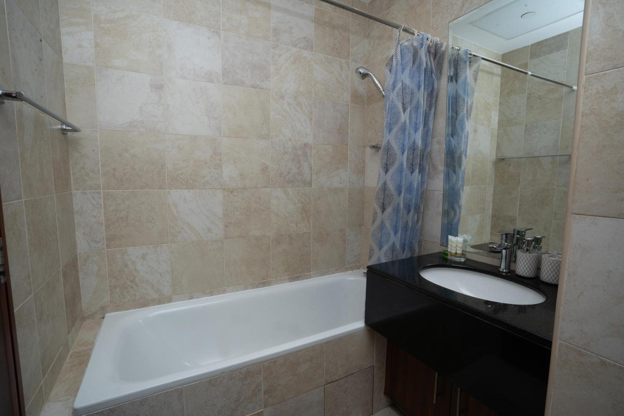 Spacious Family In Marina On The Walk Apartment Dubai