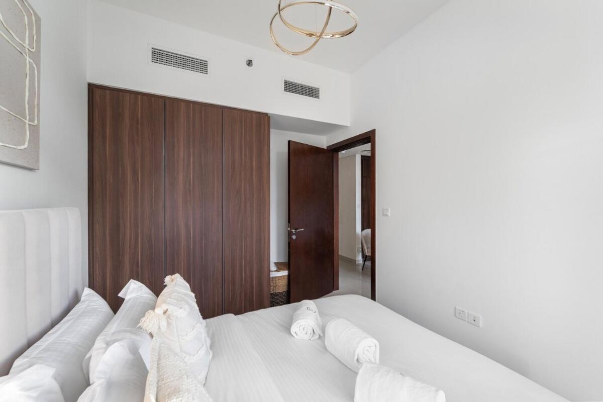 First Class 1br Iconic Views & Elegance Apartment