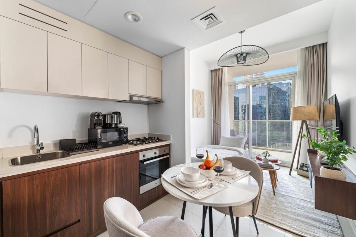 First Class 1br Iconic Views & Elegance Apartment *