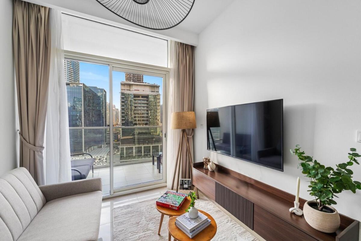 First Class 1br Iconic Views & Elegance Apartment