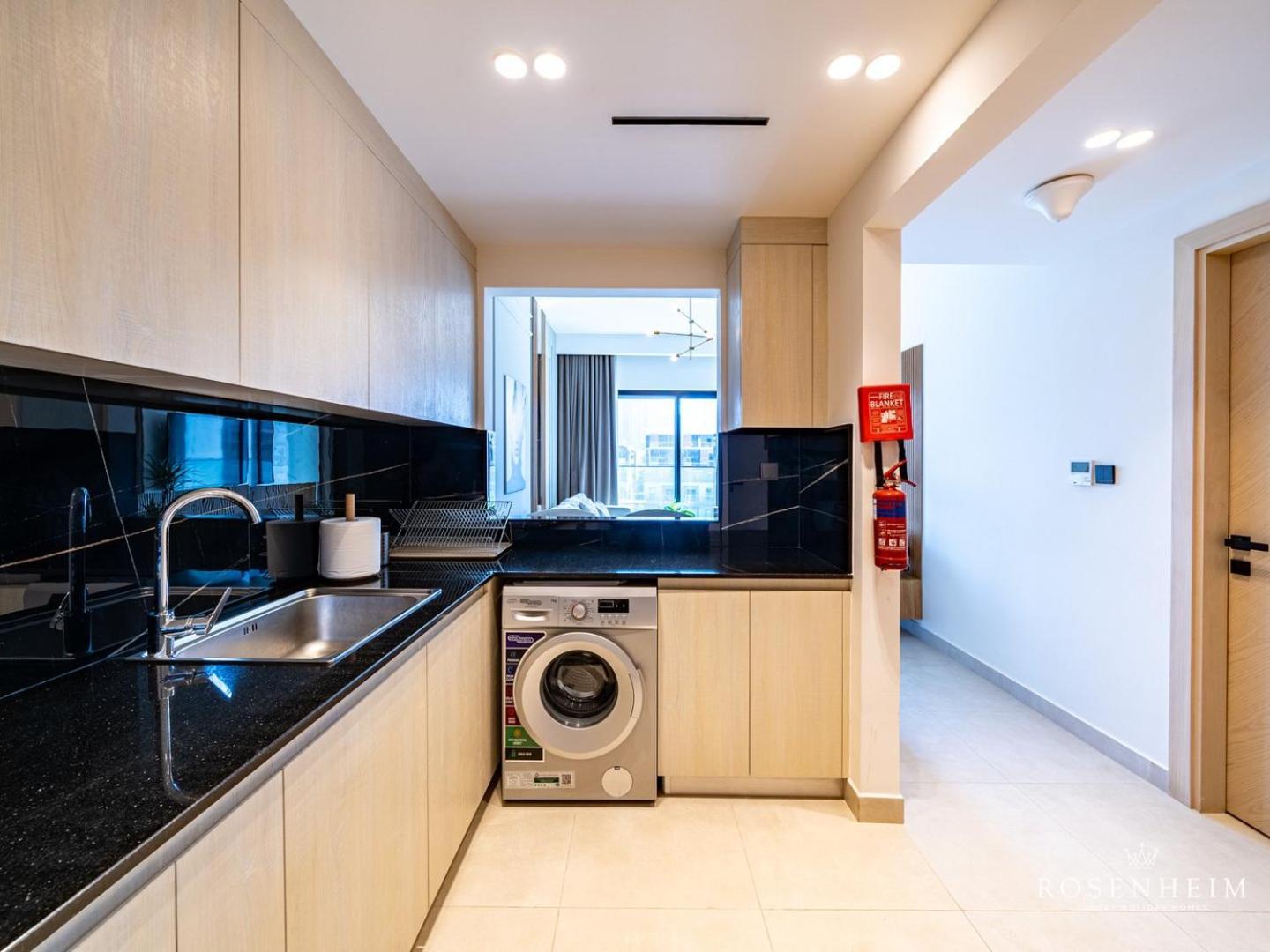 Apartment Rosenheim Modern 1 Bedroom Retreat Dubai