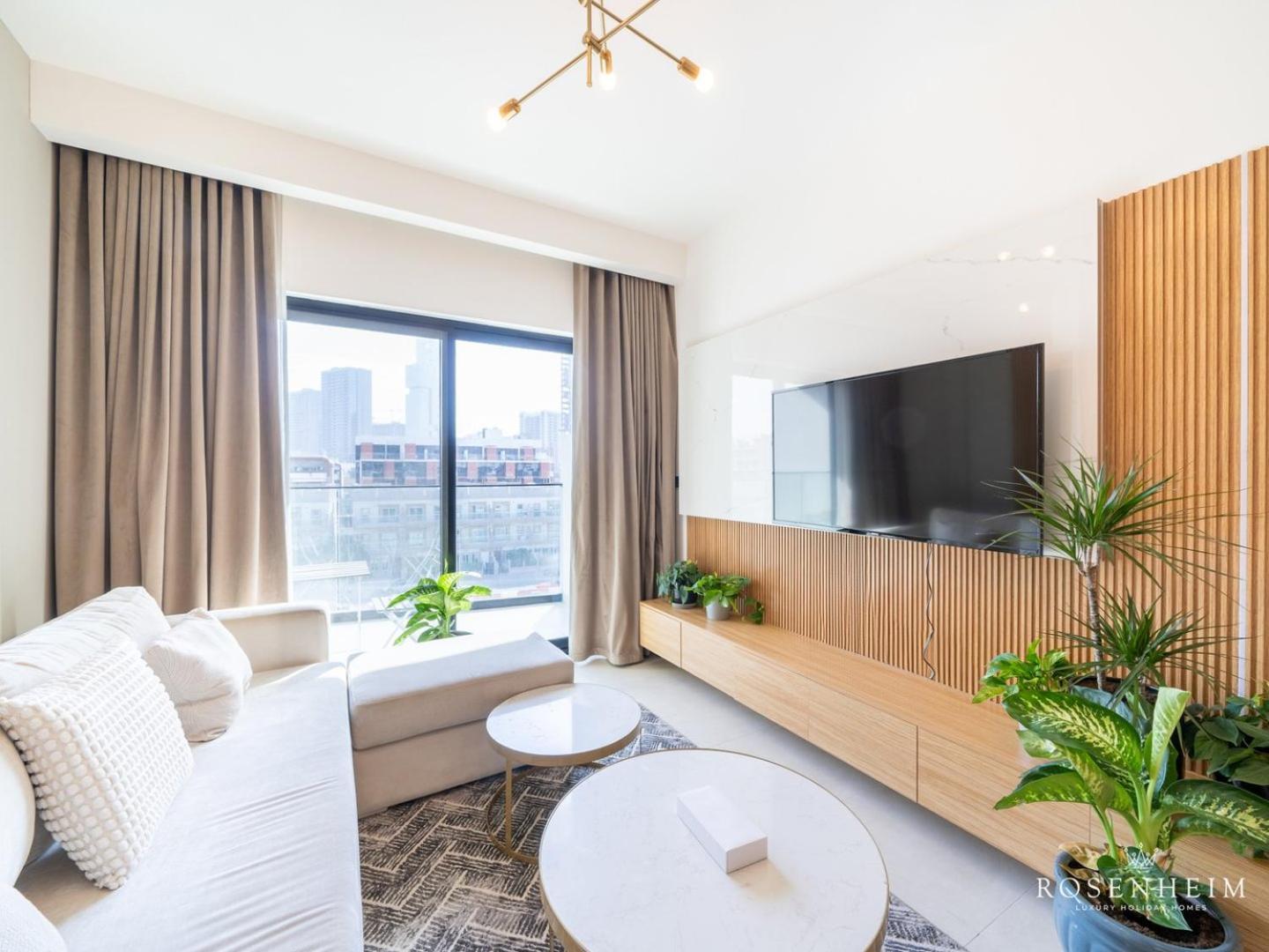 Rosenheim Modern 1 Bedroom Retreat Dubai