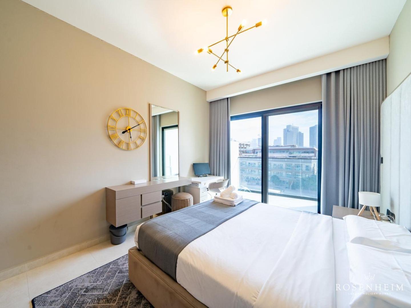 Rosenheim Modern 1 Bedroom Retreat Dubai