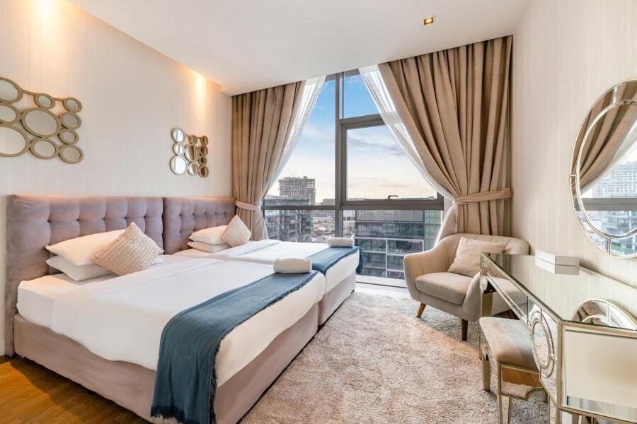 Apartment Fam Living -duplex 4bed And Maids Dubai