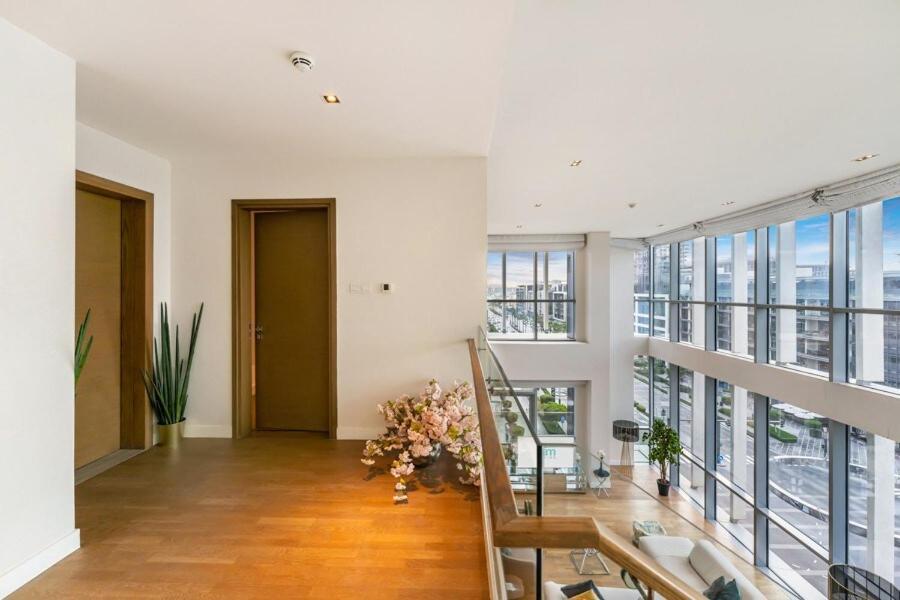 Fam Living -duplex 4bed And Maids Apartment *