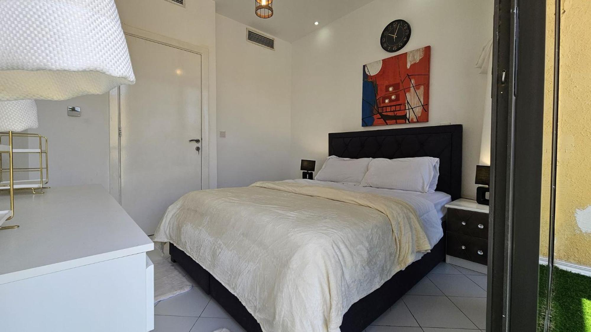 Dubai- 1 Bedroom Townhouse