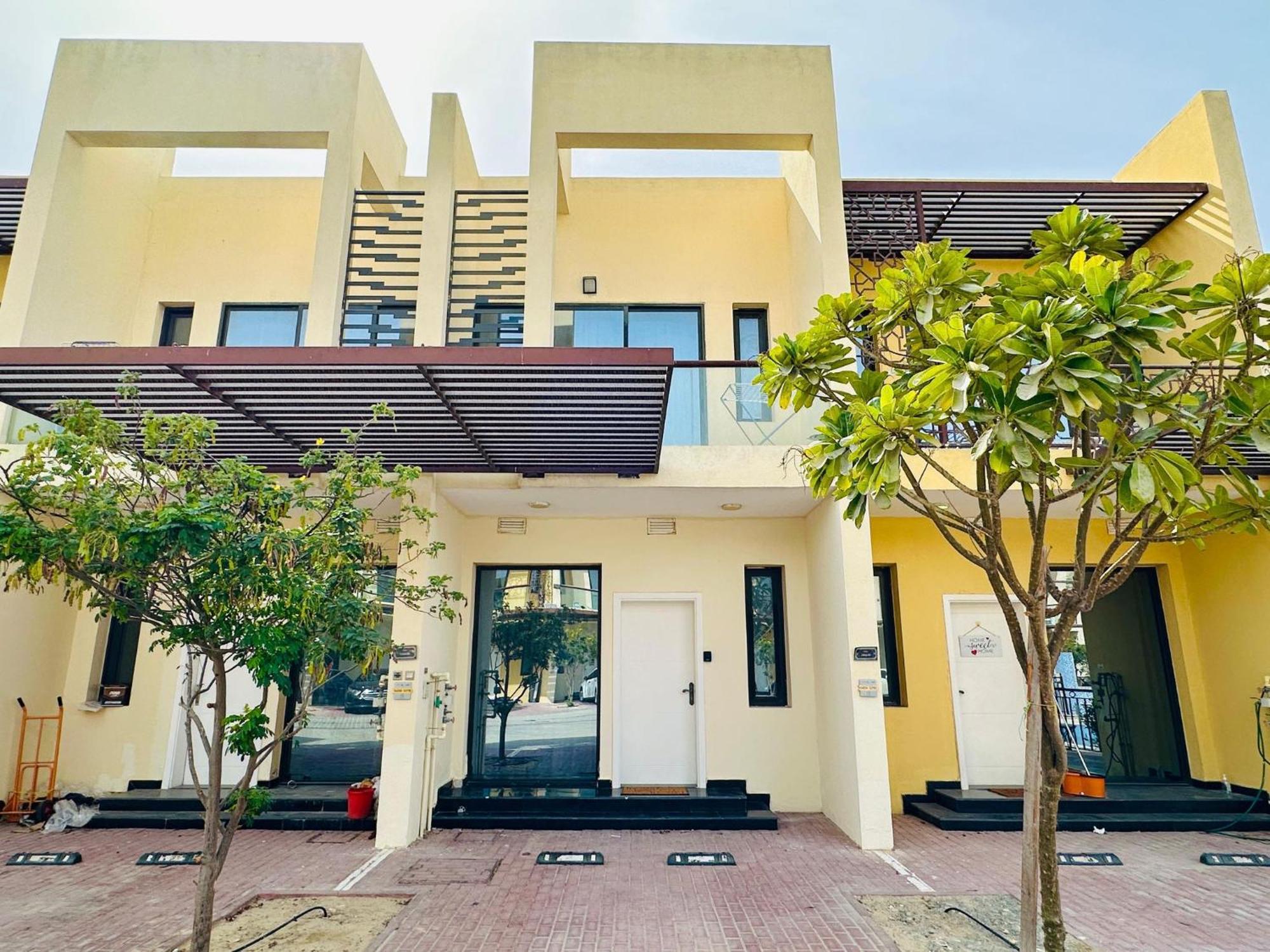 Dubai- 1 Bedroom Townhouse