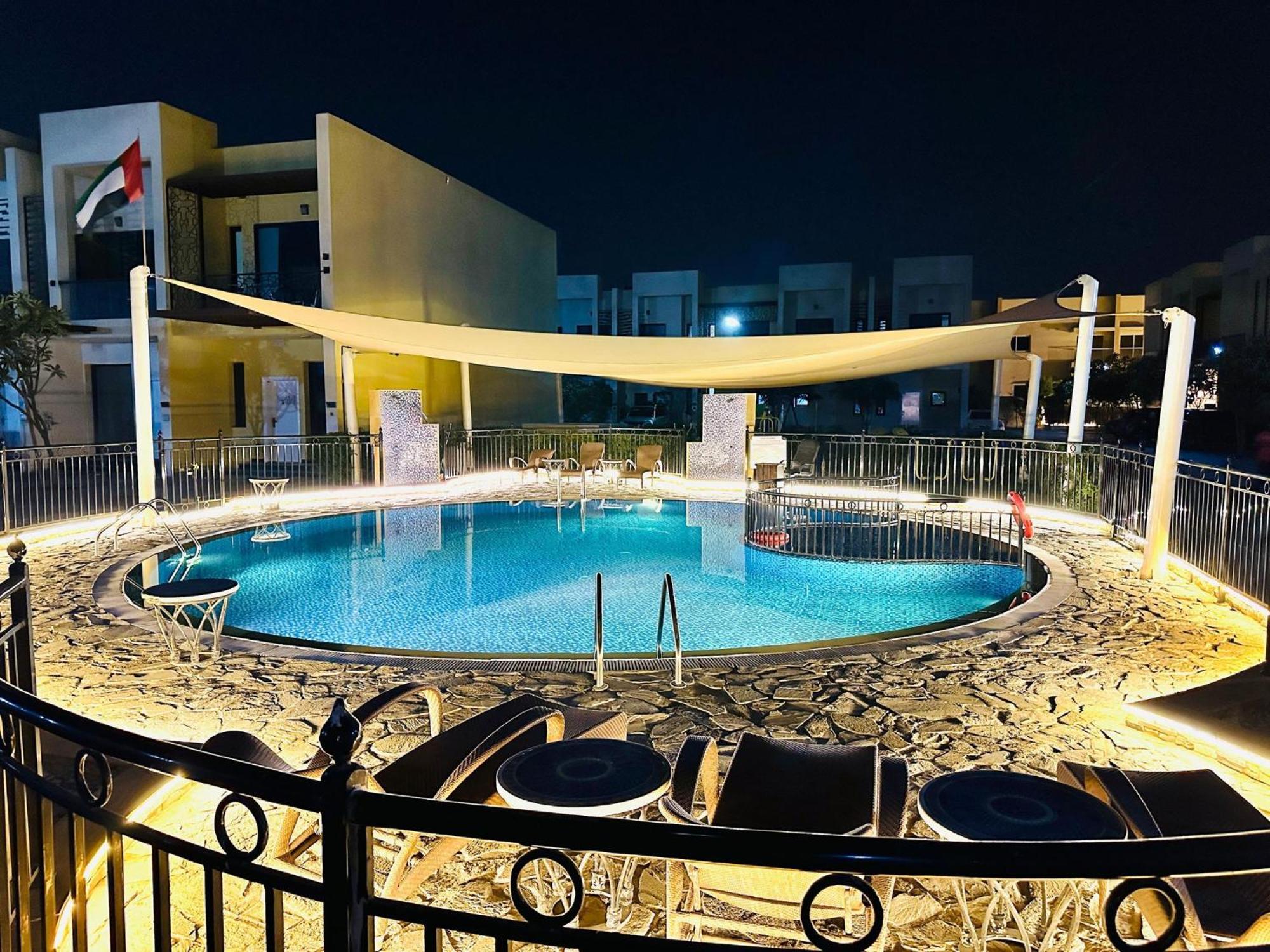 Dubai- 1 Bedroom Townhouse Villa