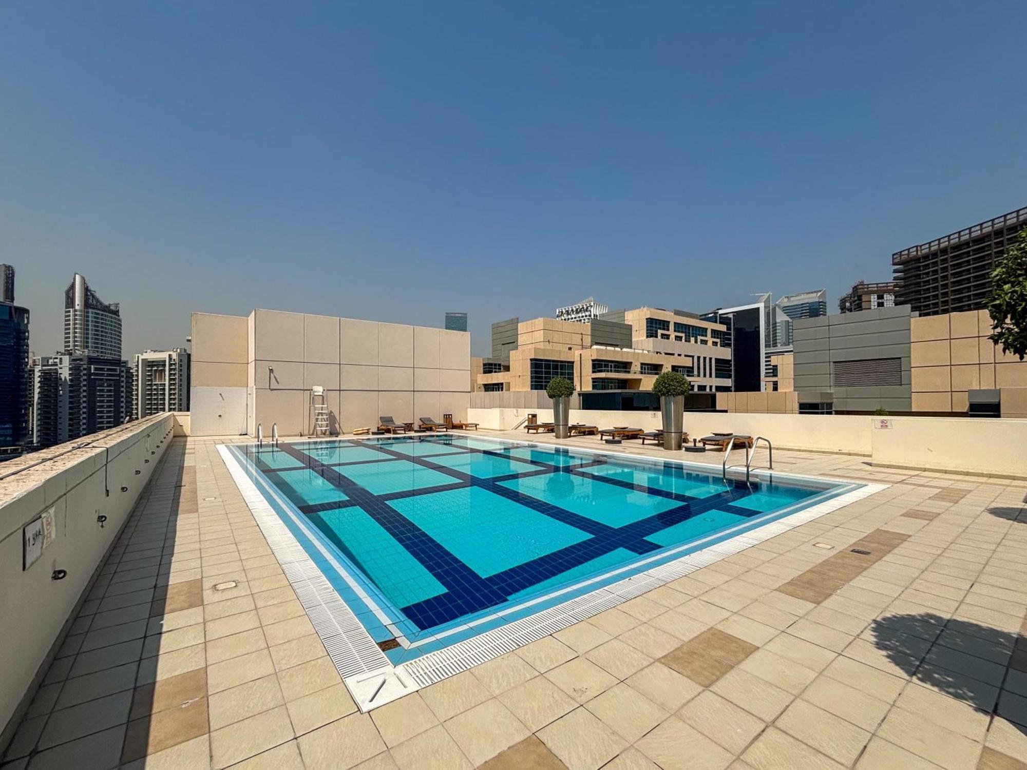 Apartment Frank Porter - Bay Square Dubai