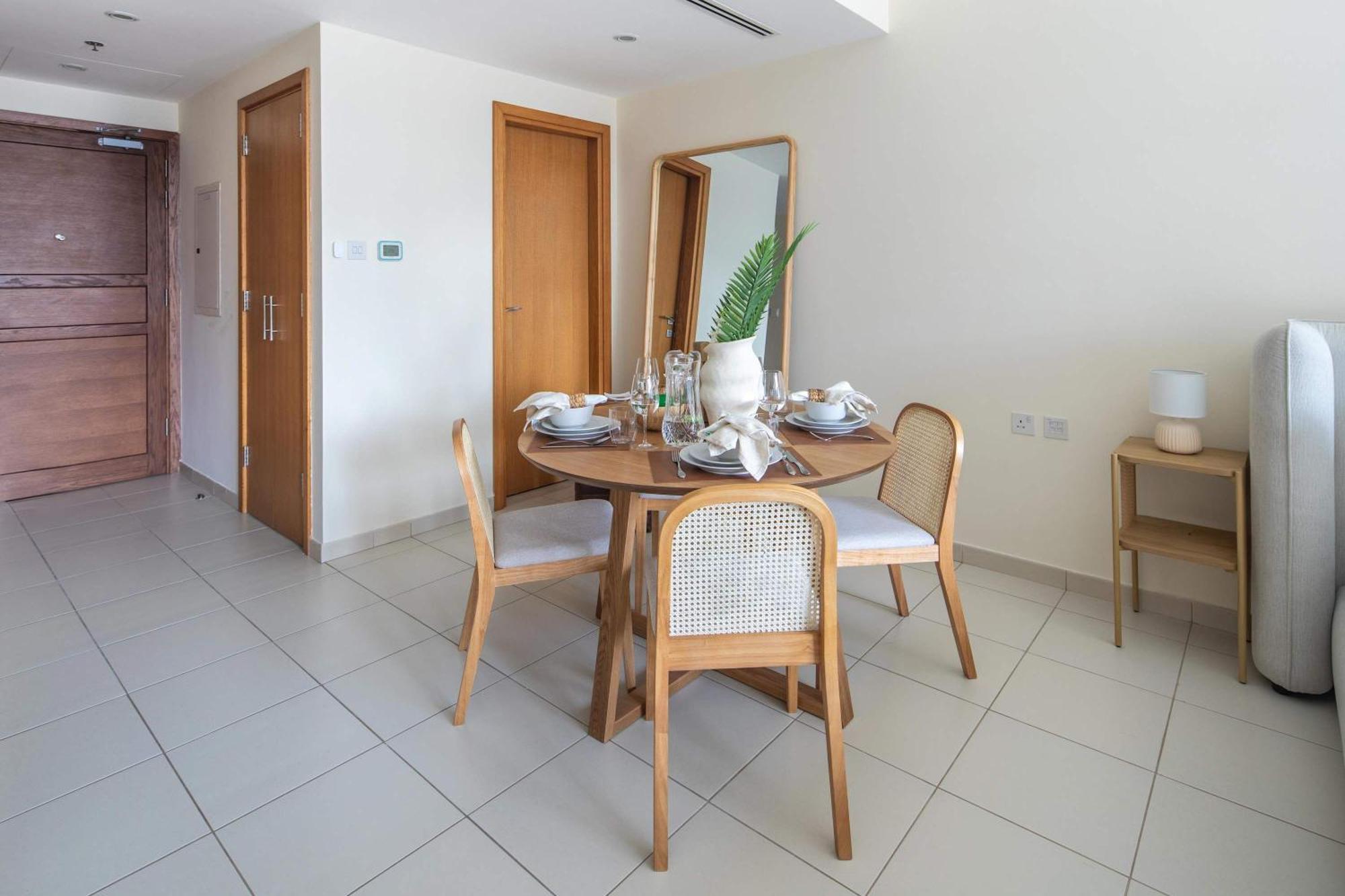 Apartment Frank Porter - Bay Square *