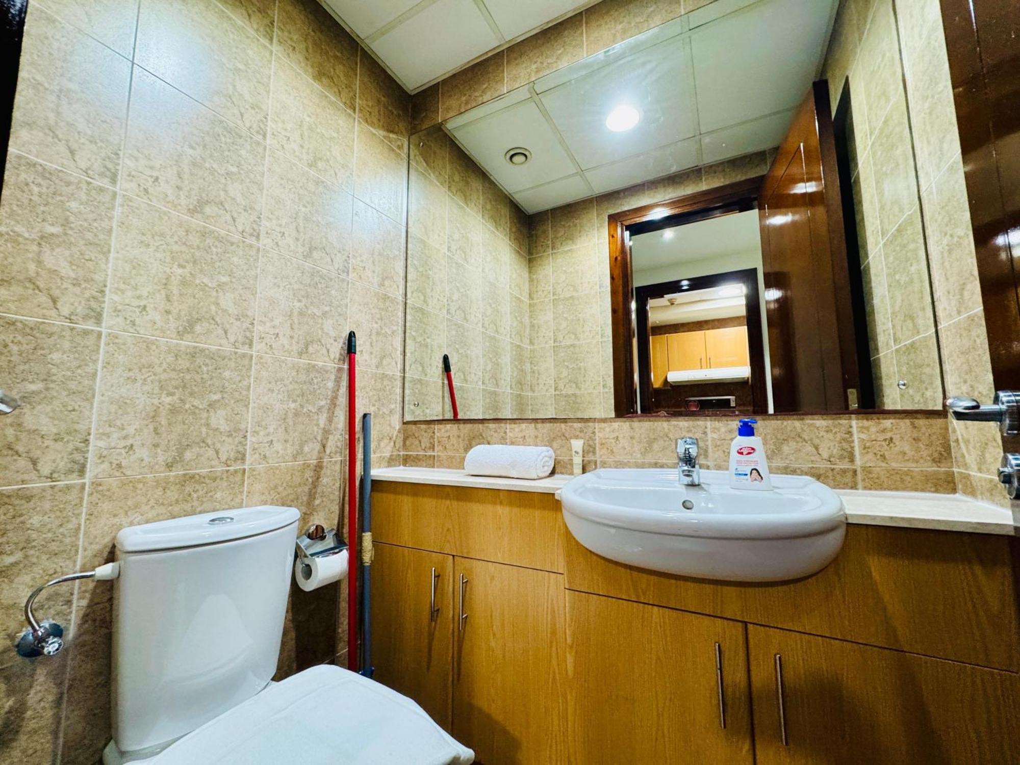 Luxury Hamilton Residency 1bhk Business Bay Marsai Drive * Dubai