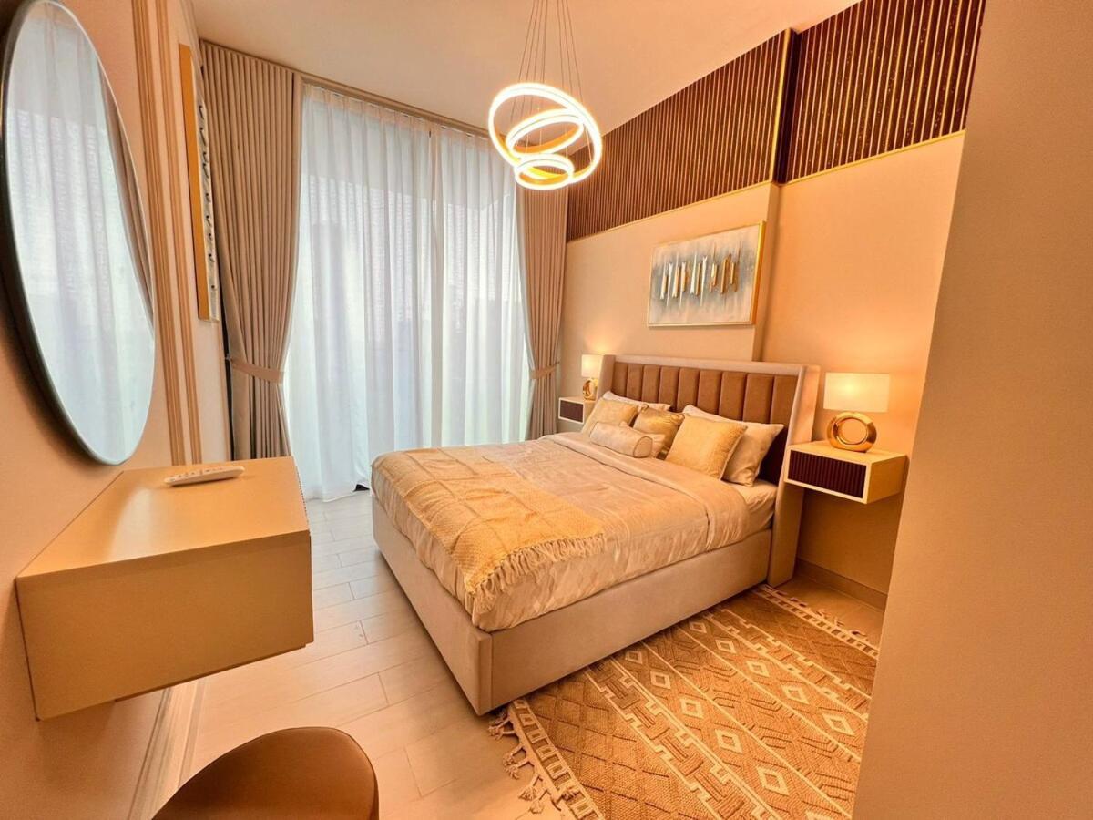 New & Fancy Ba Apartment *