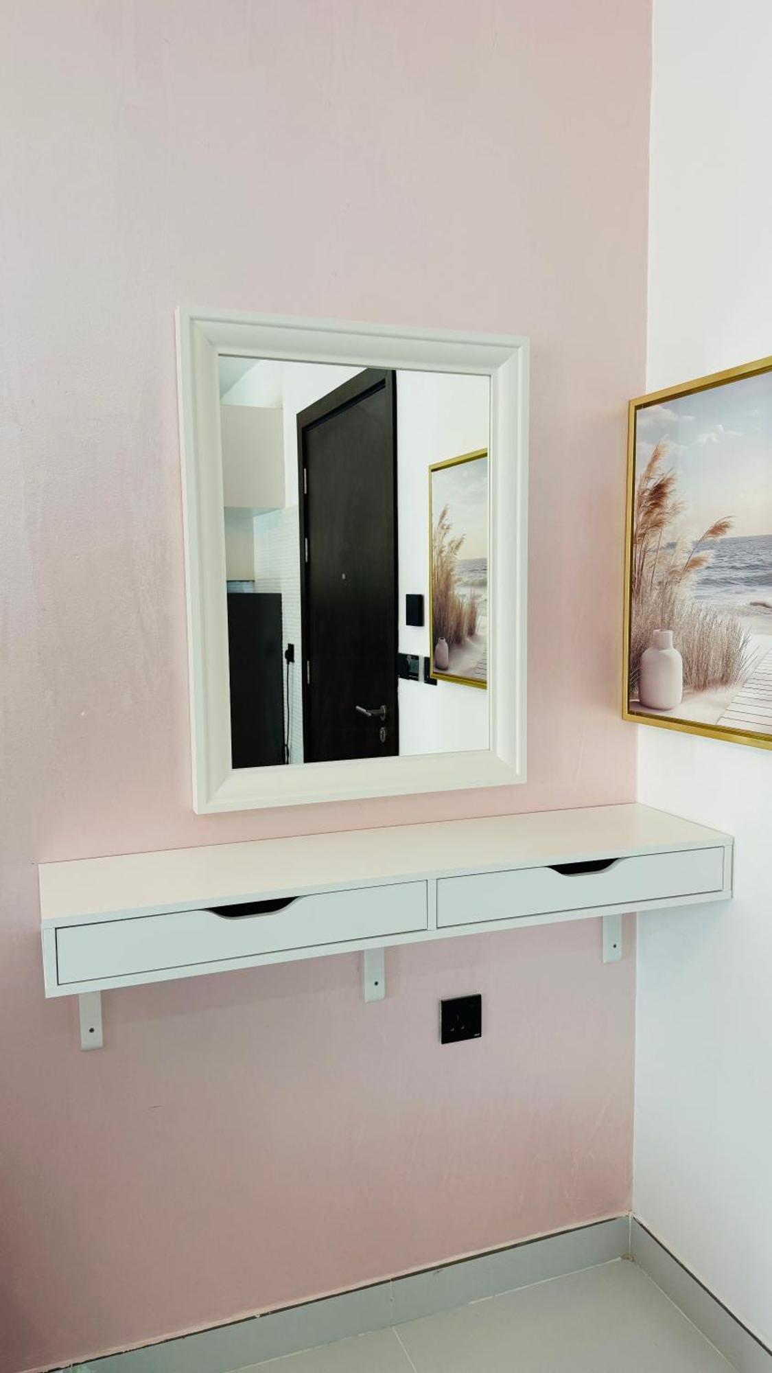 Apartment Lawnz Luxury Furnished With Balcony Swimming Pool Gym Kids Play Ground