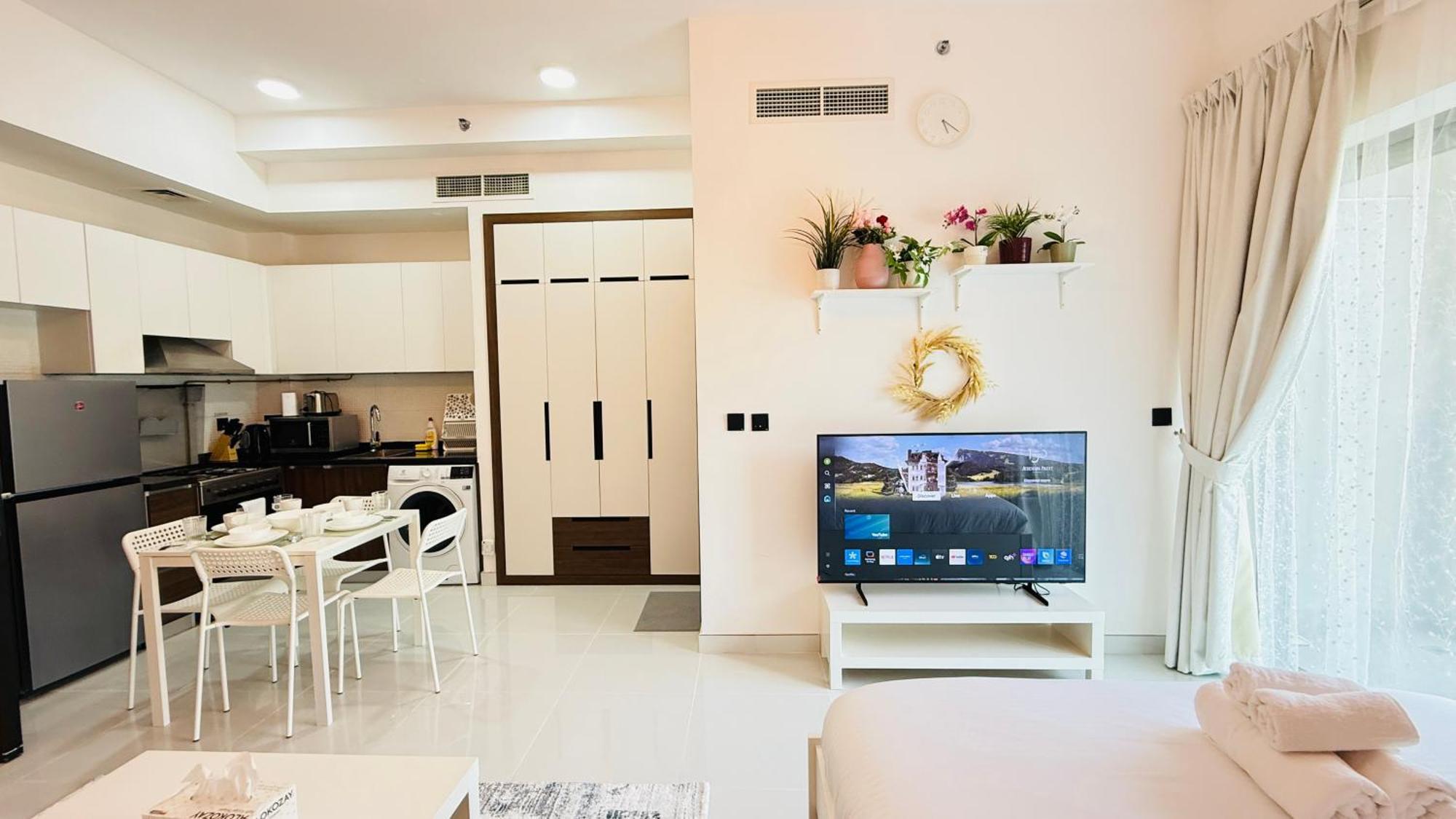 Lawnz Luxury Furnished With Balcony Swimming Pool Gym Kids Play Ground Apartment
